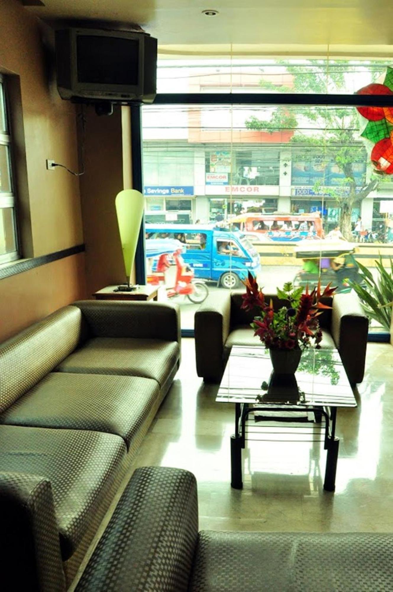 Gv Hotel - Talisay City מראה חיצוני תמונה